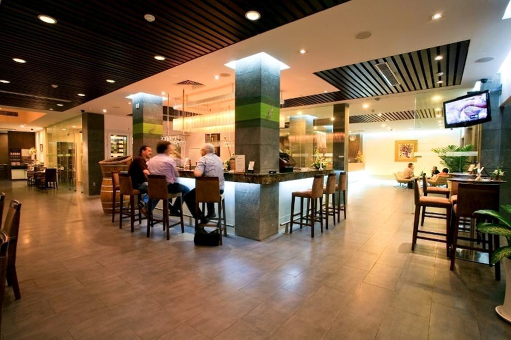 Norfolk Hotel Saigon Bandar Ho Chi Minh Restoran gambar